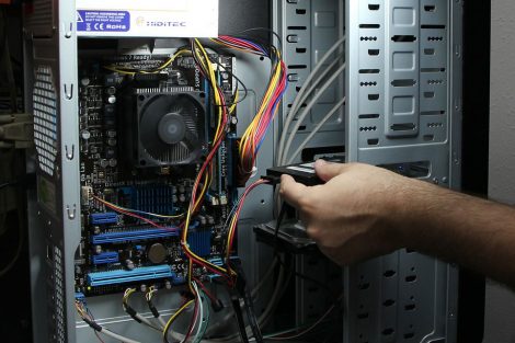 CPU
